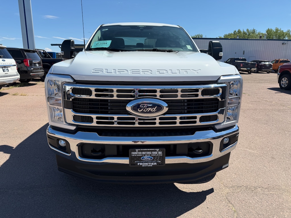 New 2026 Ford F-350 XLT SuperCab Standard Box Truck Super Cab