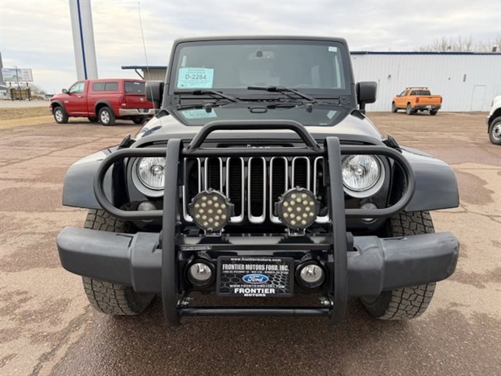 Used 2018 Jeep Wrangler JK Unlimited Sahara 4x4 SUV
