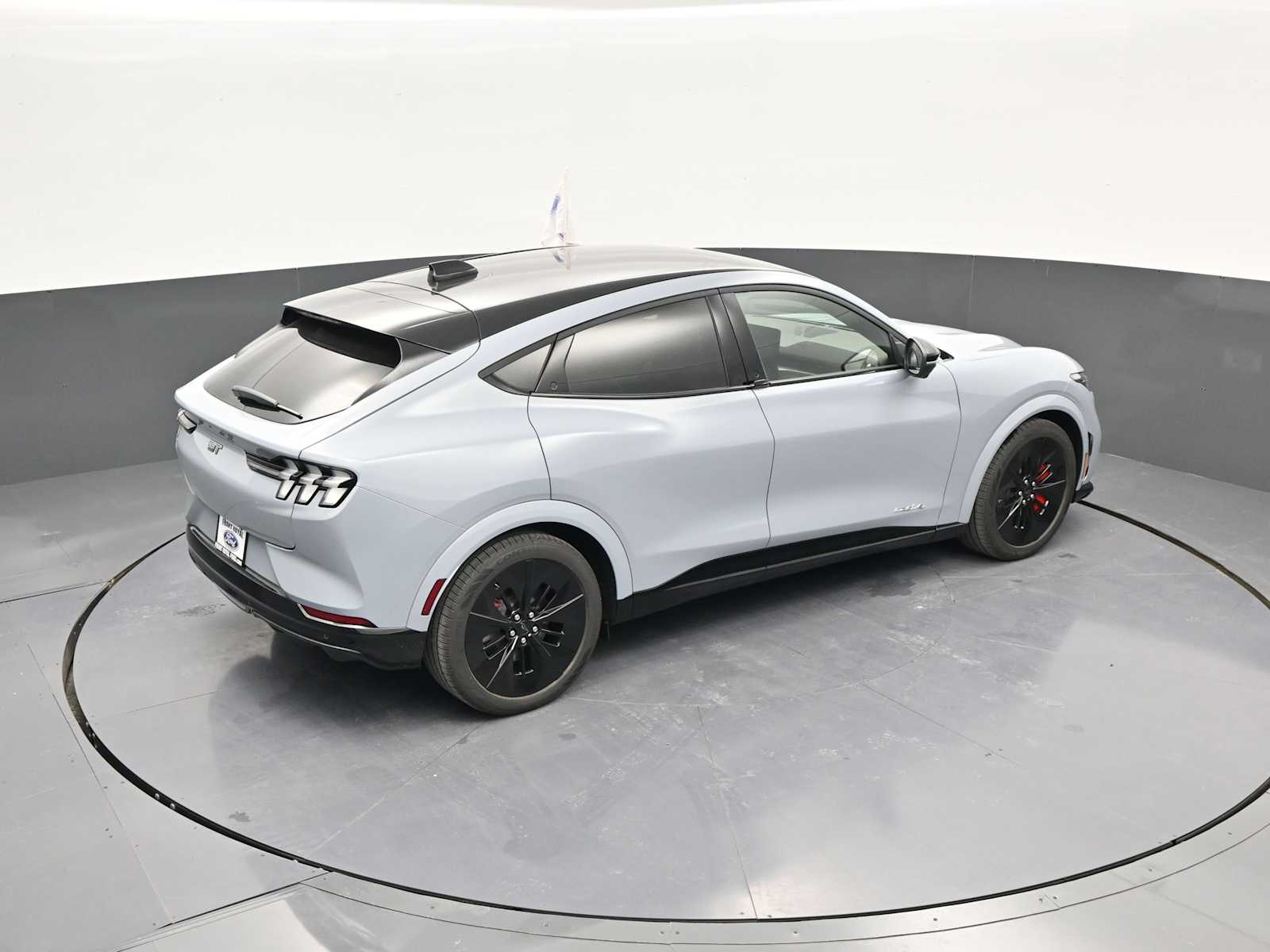 2025 Ford Mustang Mach-E GT - Photo 45