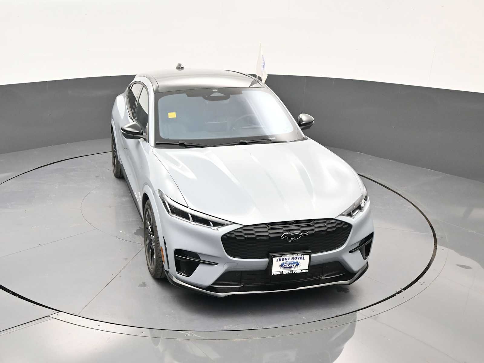 2025 Ford Mustang Mach-E GT - Photo 39