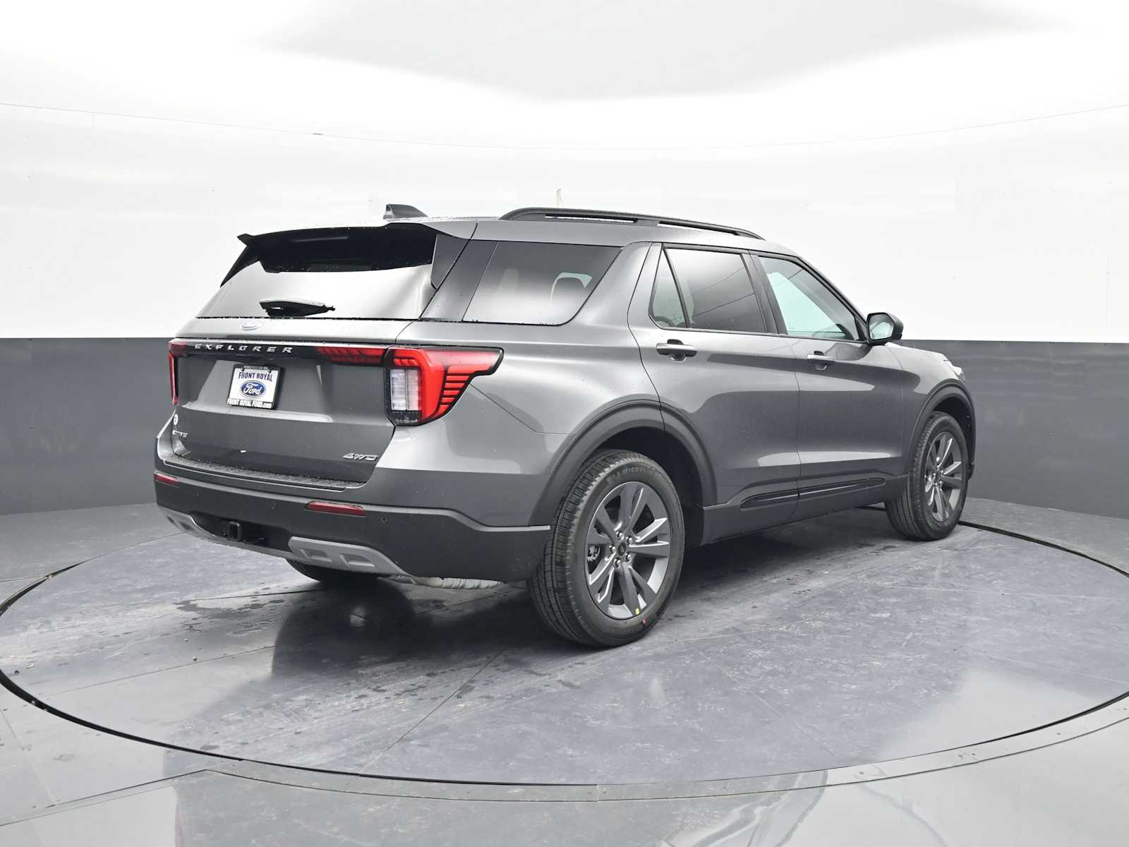 2026 Ford Explorer Active - Photo 7