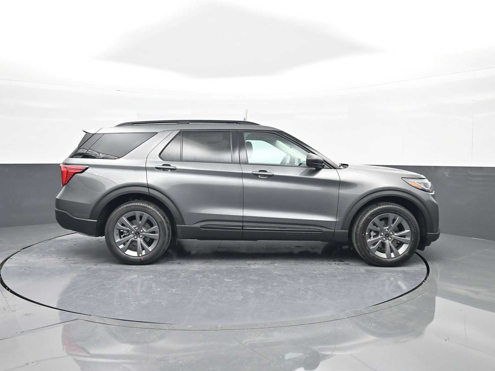 2026 Ford Explorer Active - Photo 9