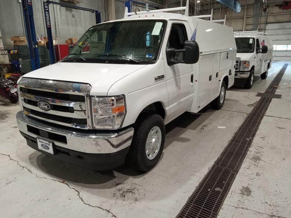 New 2026 Ford E-350SD Base Cab/Chassis