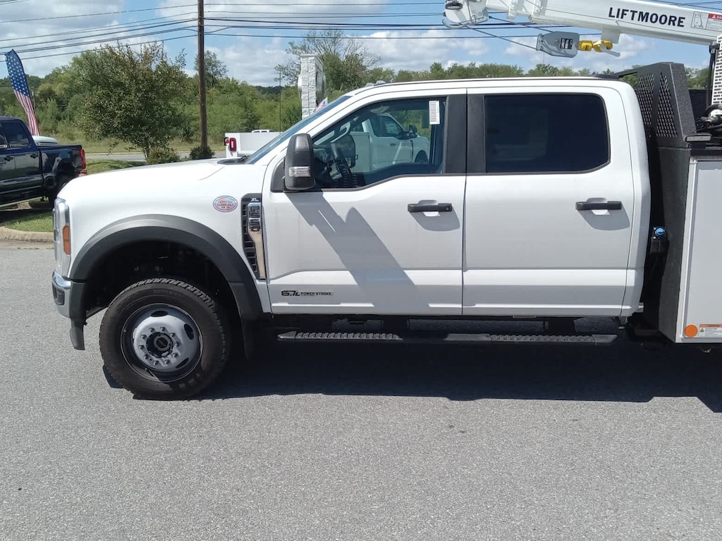 New 2026 Ford F-550SD XL Chassis