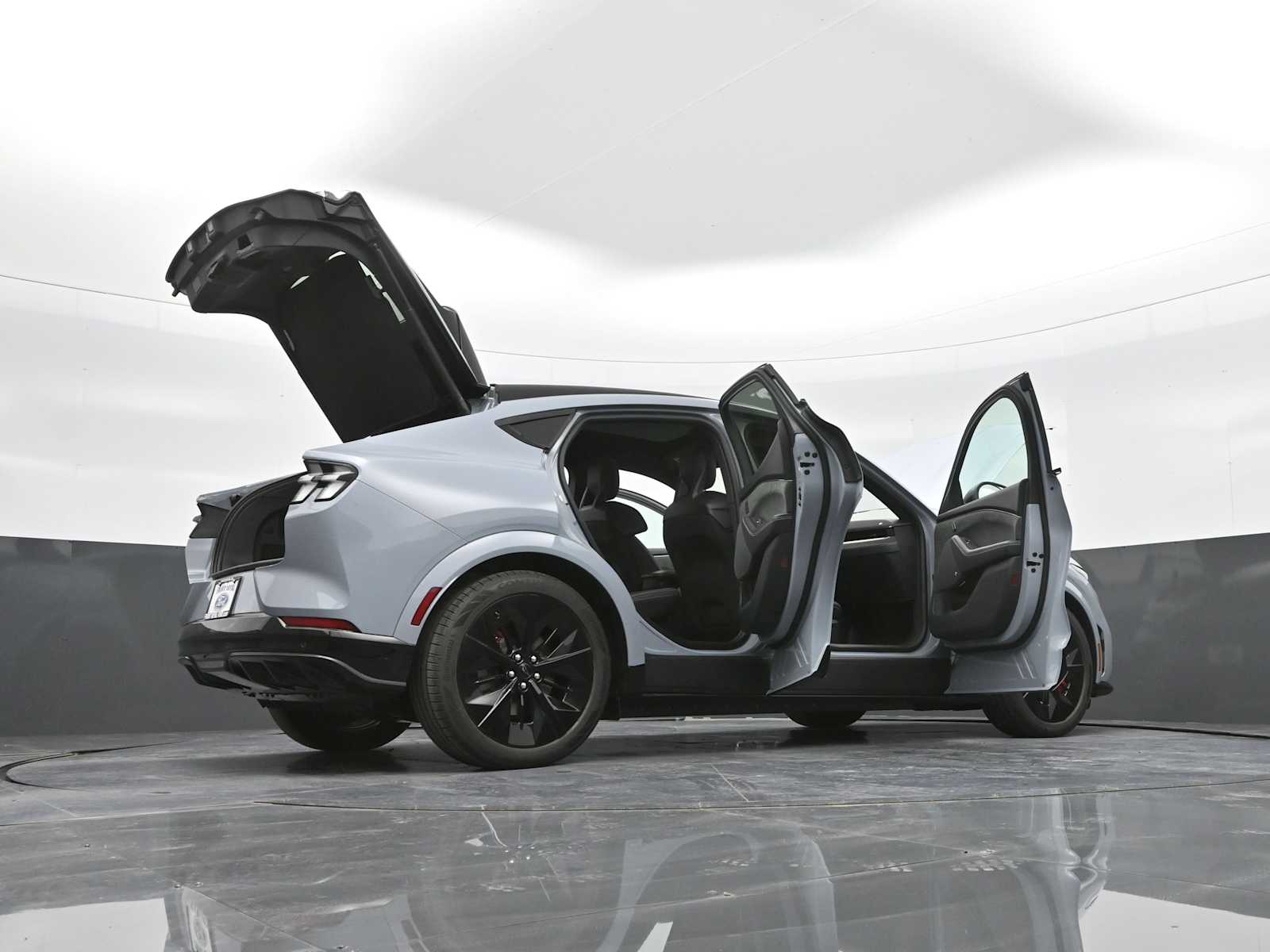2025 Ford Mustang Mach-E GT - Photo 58