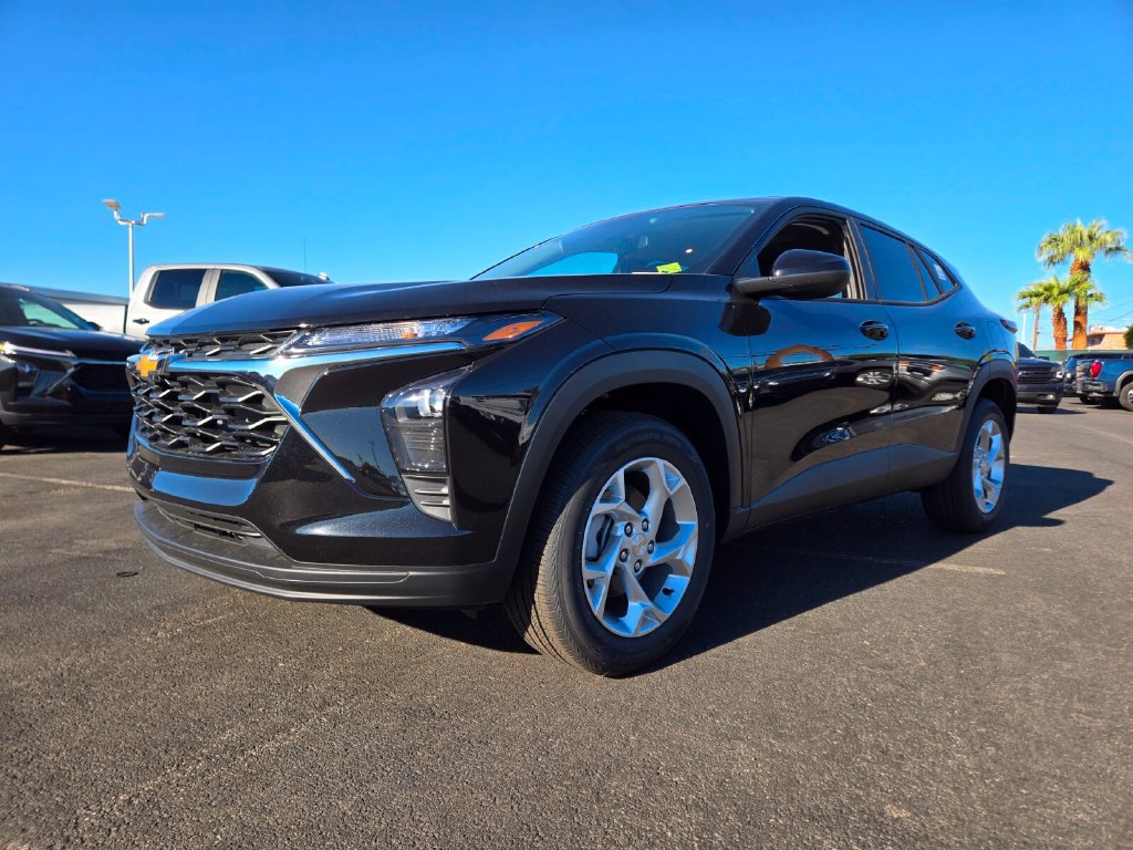 New 2026 Chevrolet Trax LS SUV