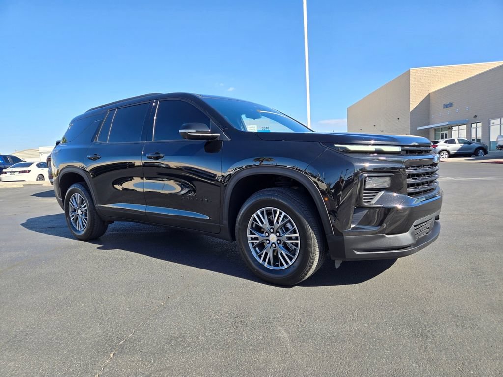 2025 Chevrolet Traverse LT SUV