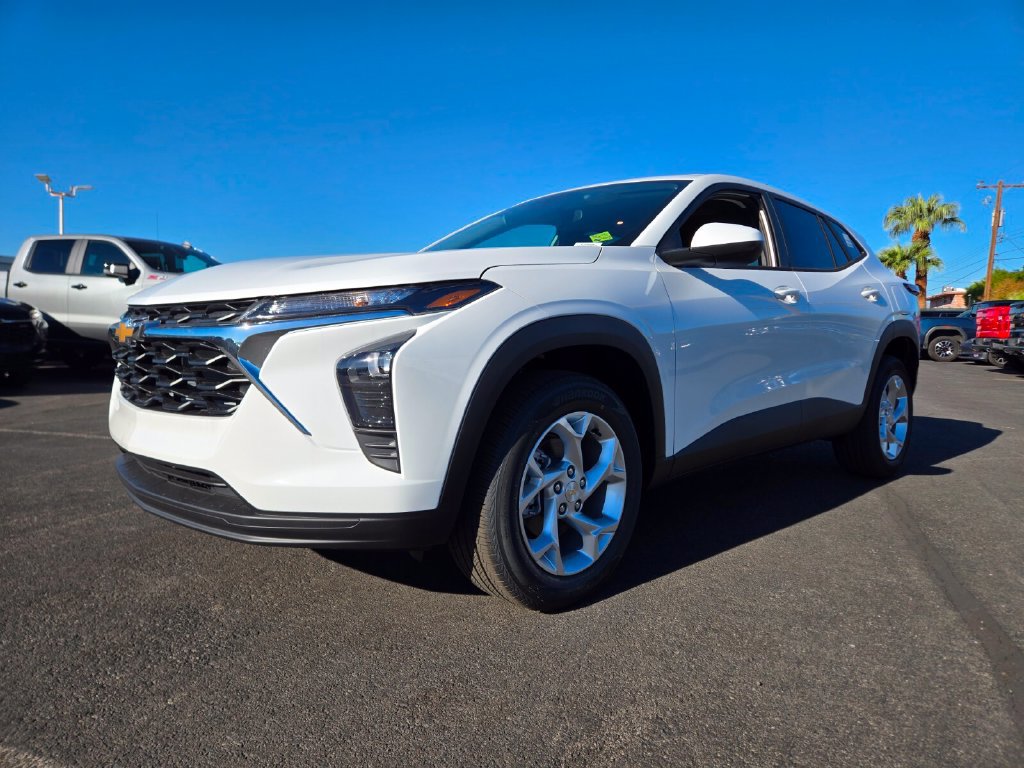 New 2026 Chevrolet Trax LS SUV