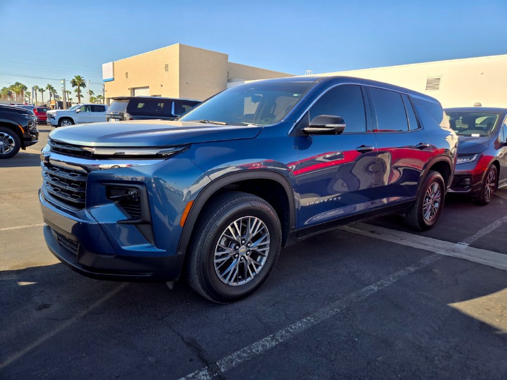 Used 2024 Chevrolet Traverse LS SUV