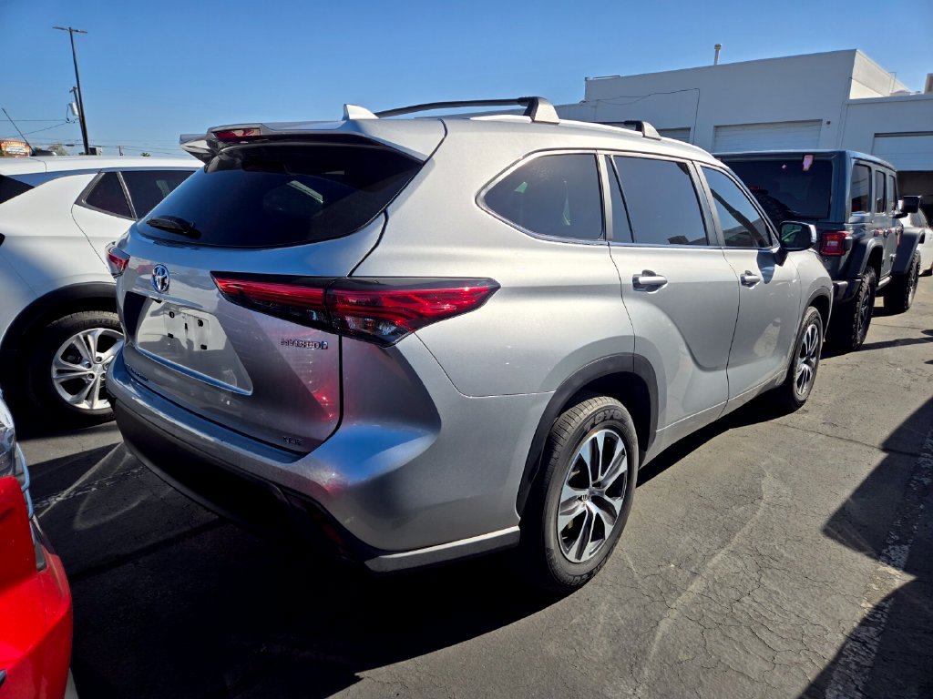Used 2023 Toyota Highlander Hybrid XLE