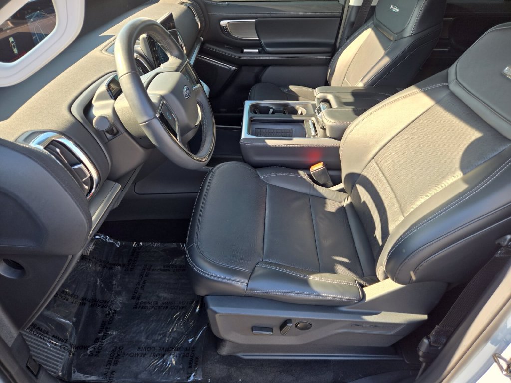 Used 2025 Ford Expedition Platinum