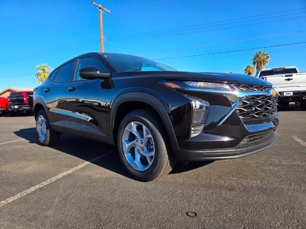 New 2026 Chevrolet Trax LS SUV