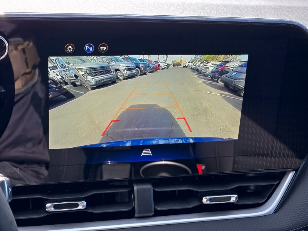 2025 Chevrolet Equinox LT - Photo 19