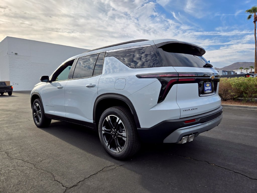 New 2027 Chevrolet Traverse LT SUV
