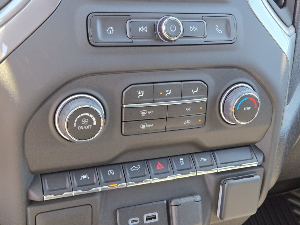 2026 Chevrolet Silverado 1500 Custom - Photo 13