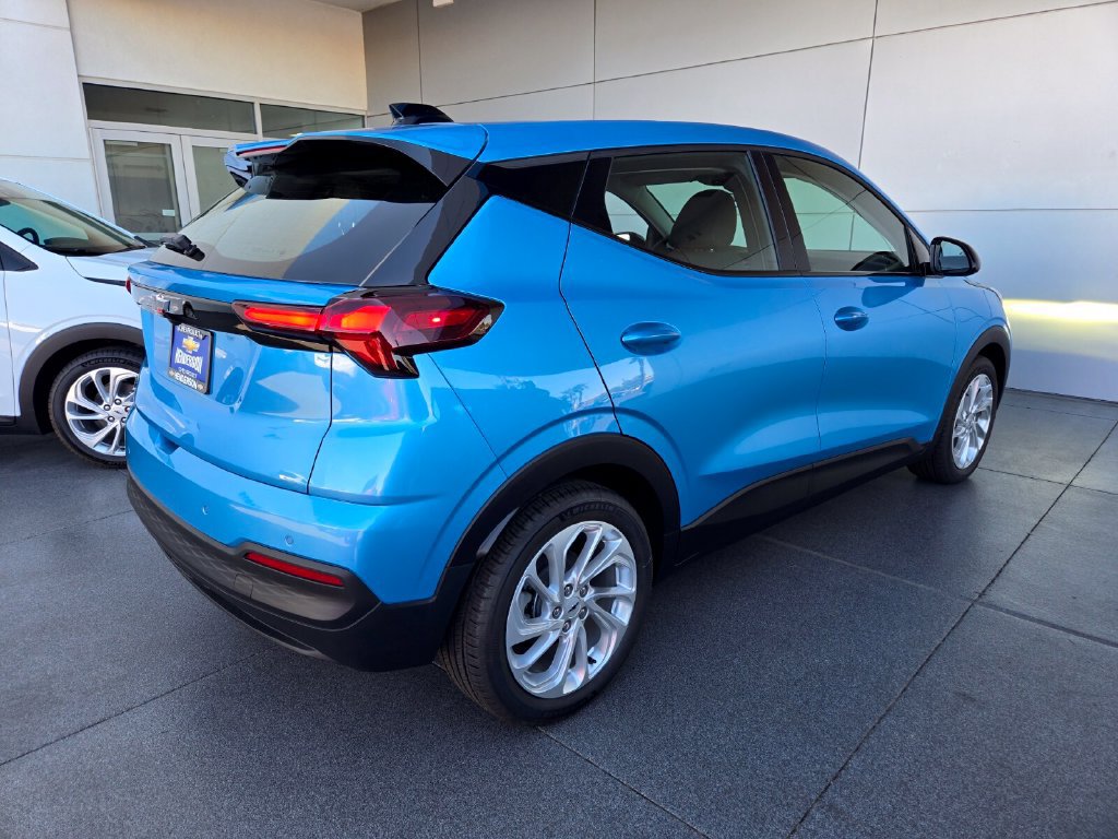 New 2027 Chevrolet Bolt LT SUV