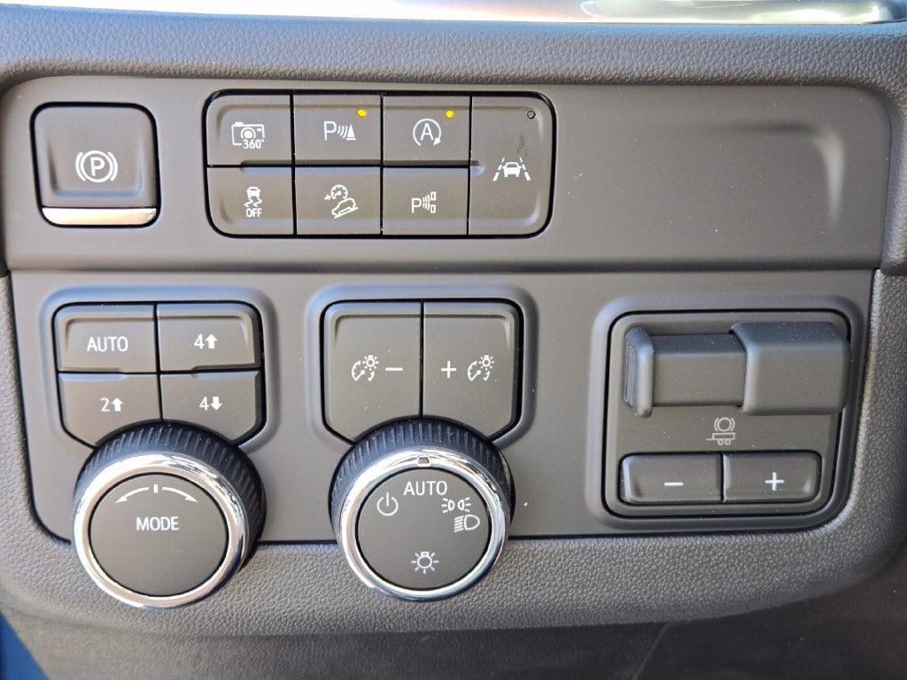 2026 Chevrolet Tahoe LS - Photo 15
