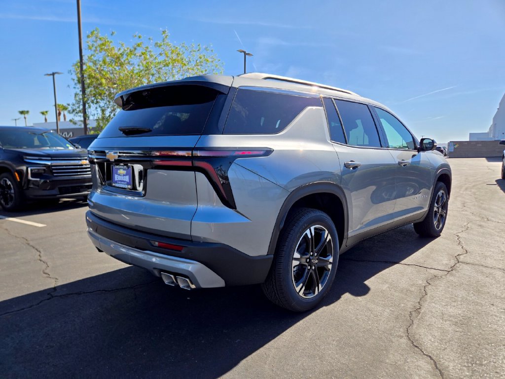 New 2027 Chevrolet Traverse LT SUV