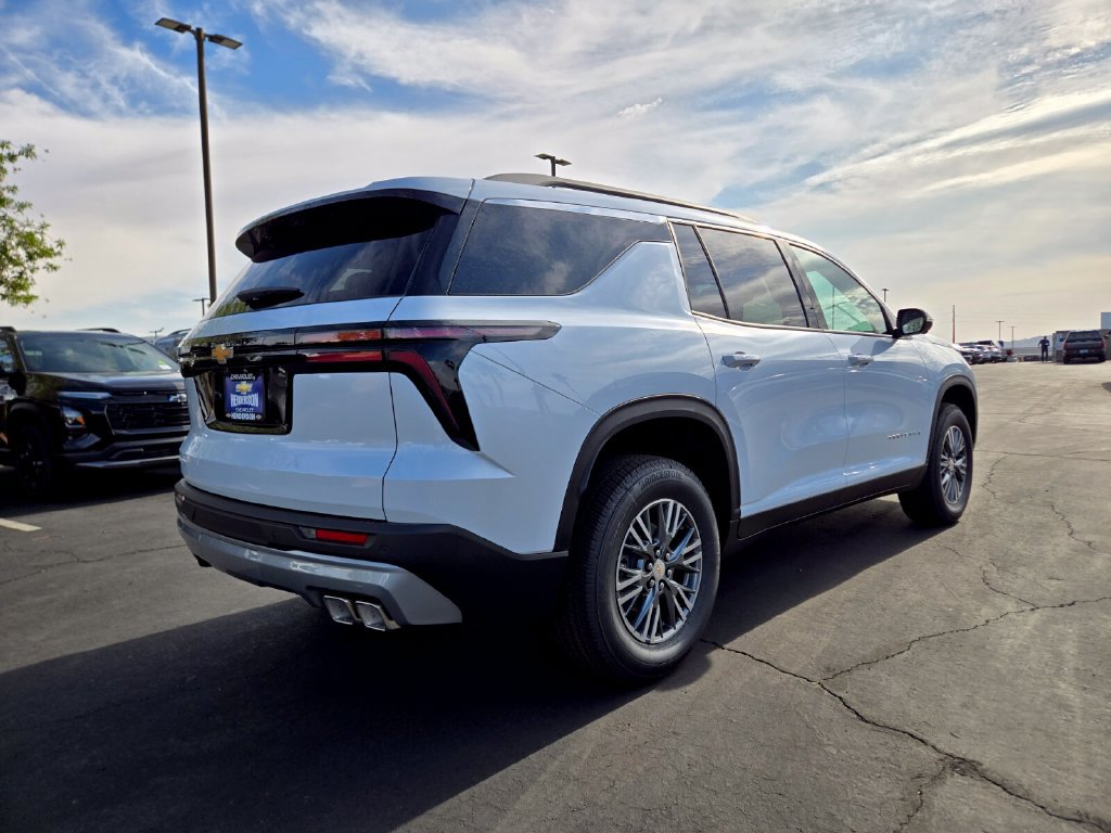 New 2027 Chevrolet Traverse LT SUV