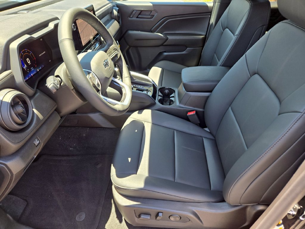 2026 Chevrolet Colorado Trail Boss - Photo 6
