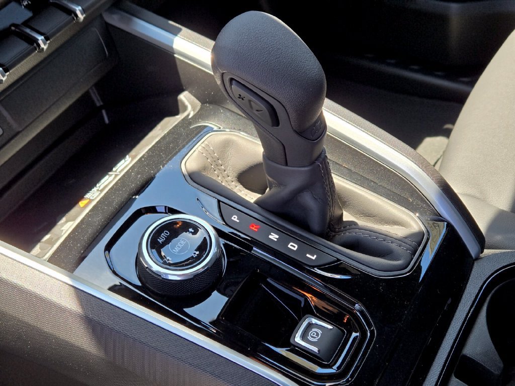 2026 Chevrolet Colorado Trail Boss - Photo 13