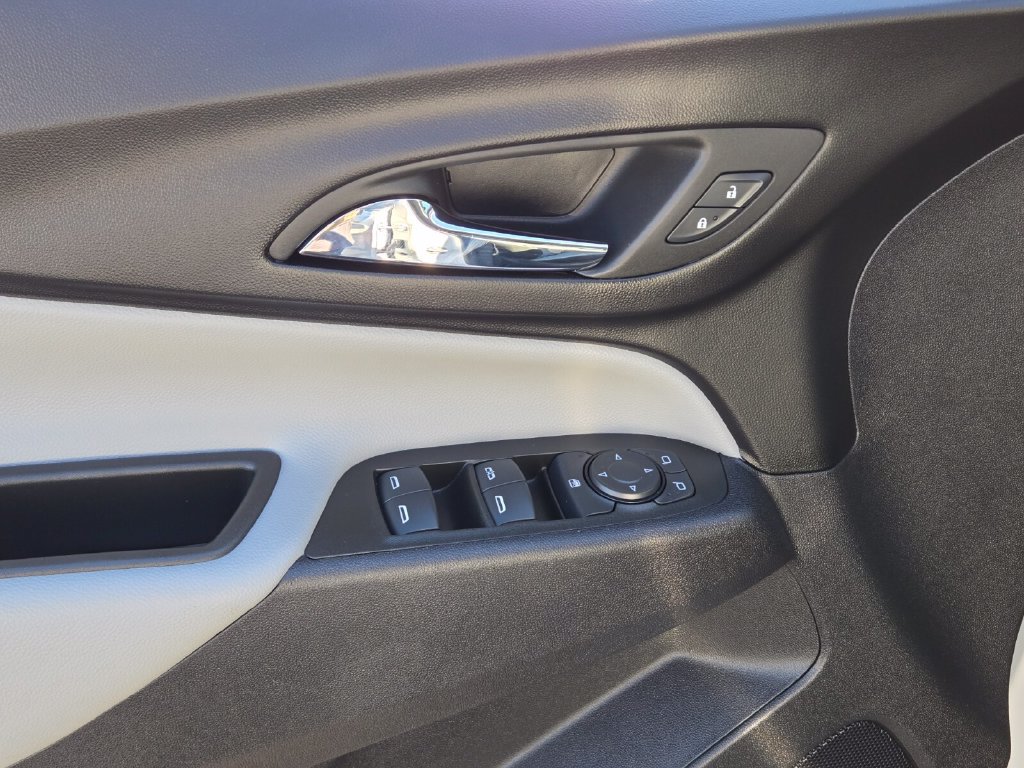 2024 Chevrolet Equinox LS - Photo 17