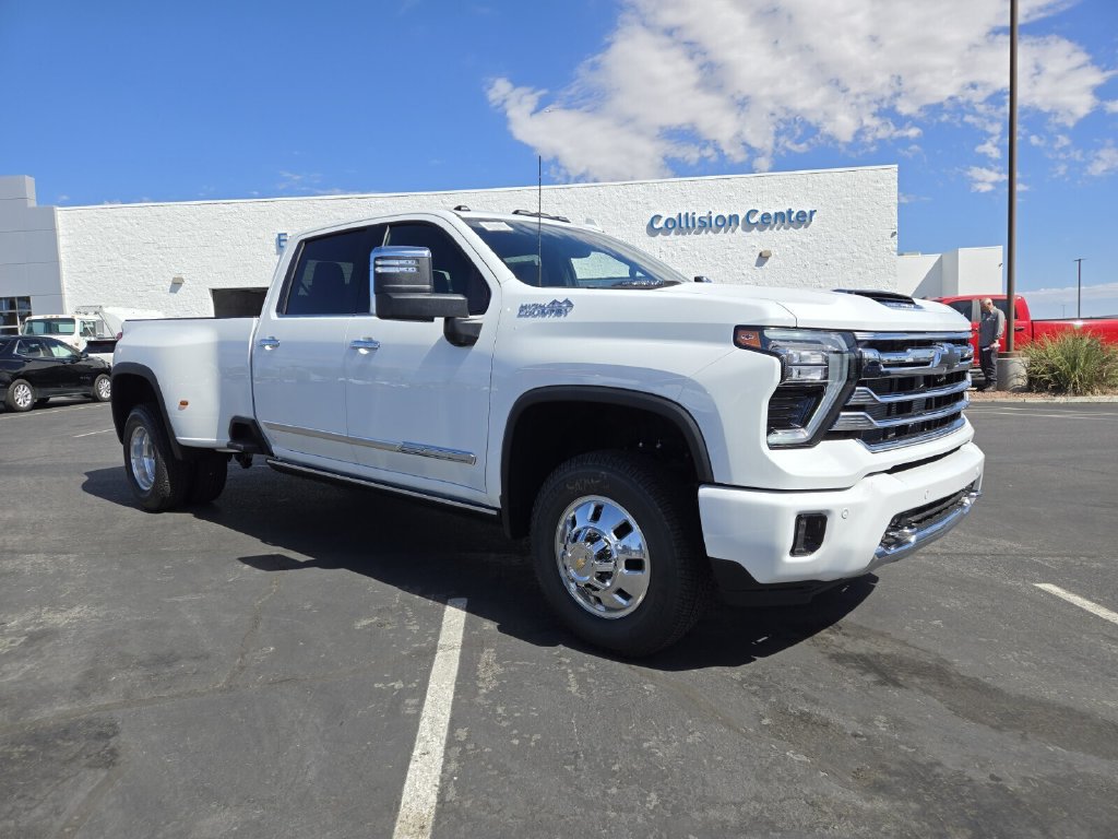 2026 Chevrolet Silverado 3500 HD High Country DRW Truck