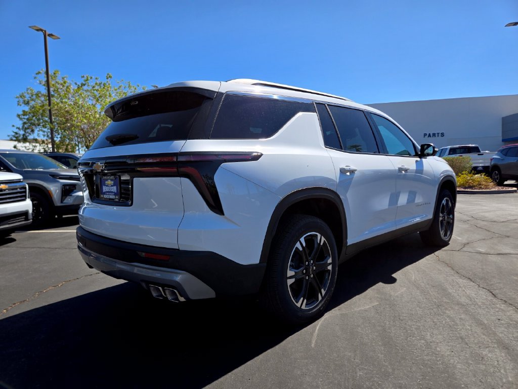 New 2027 Chevrolet Traverse LT SUV