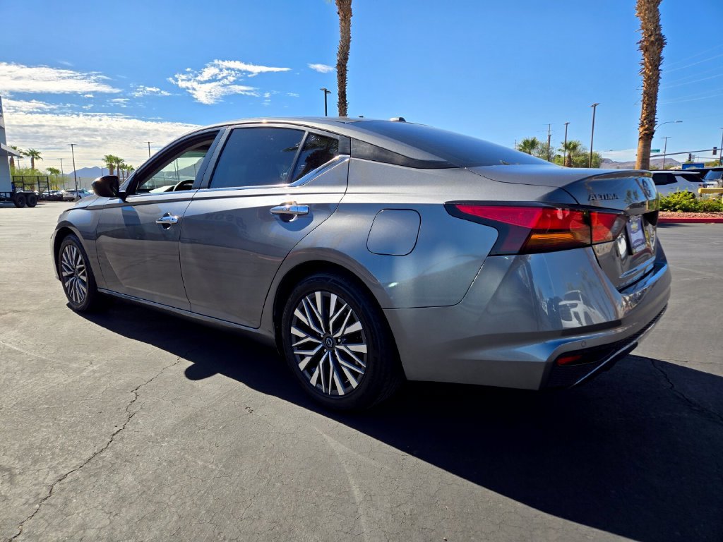 Used 2023 Nissan Altima 2.5 SV