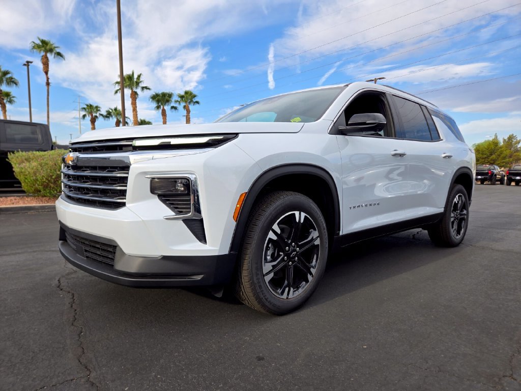 New 2027 Chevrolet Traverse LT SUV