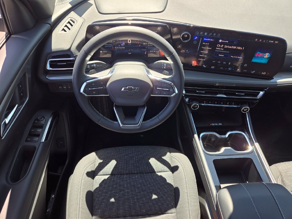 2027 Chevrolet Traverse LT - Photo 9