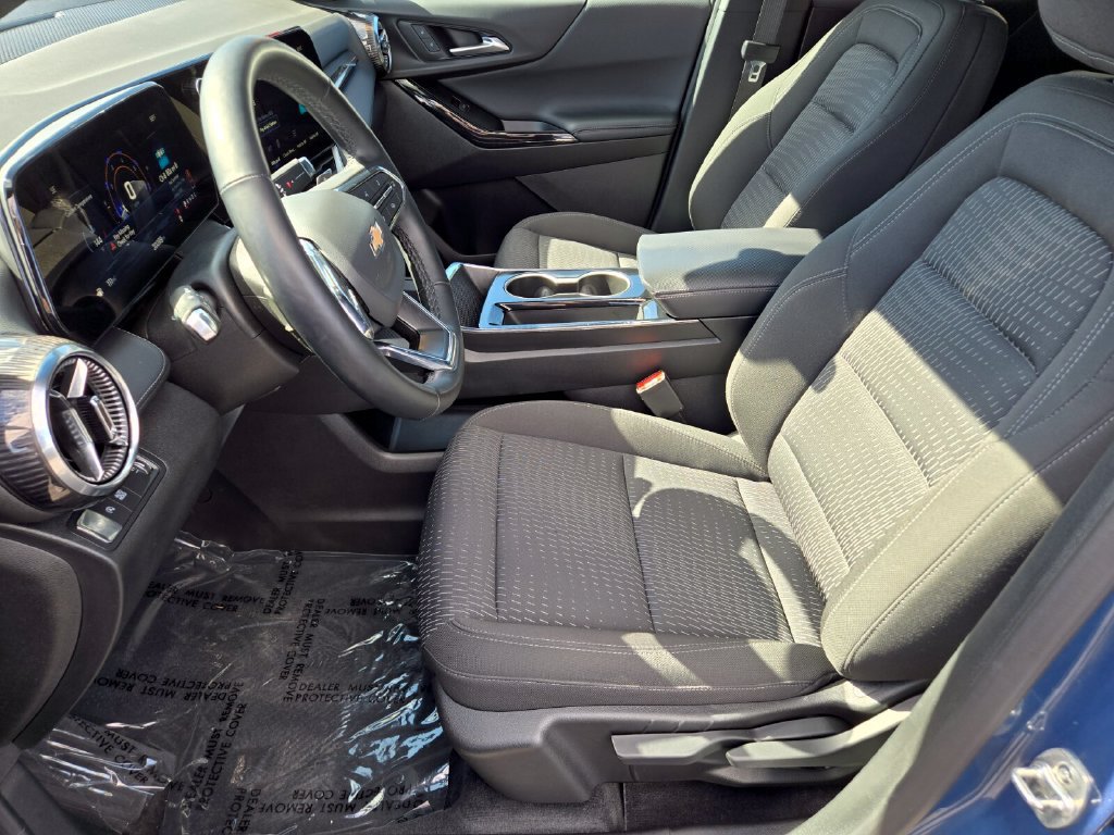 2025 Chevrolet Equinox LT - Photo 10