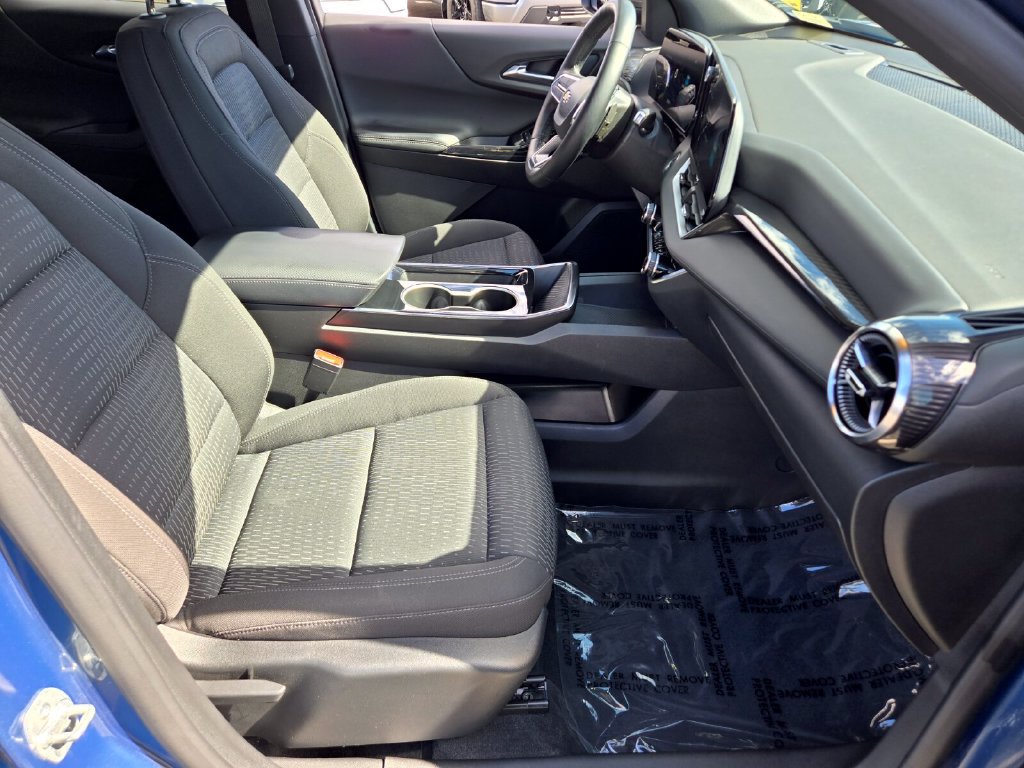 2025 Chevrolet Equinox LT - Photo 15