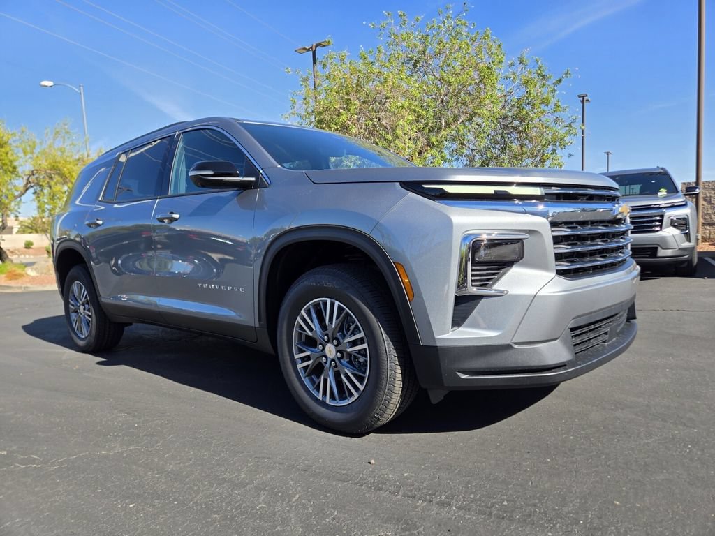 New 2027 Chevrolet Traverse LT SUV