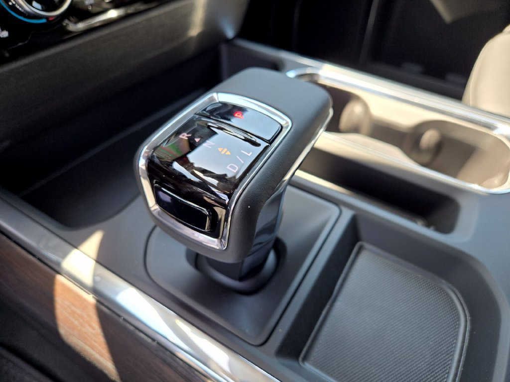 2026 GMC Sierra 1500 SLT - Photo 13