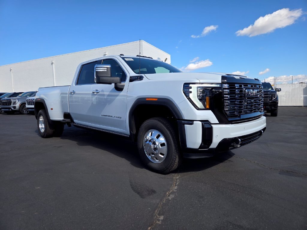 2026 GMC Sierra 3500 HD Denali Ultimate DRW Truck