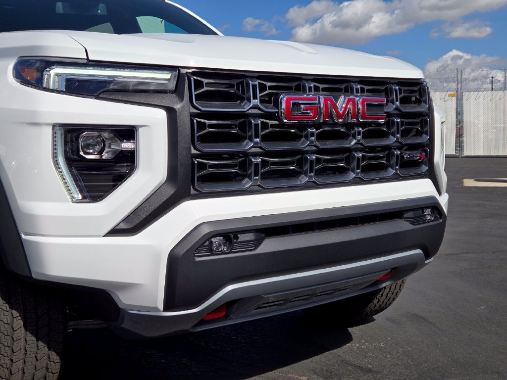 New 2026 GMC Canyon AT4 Truck
