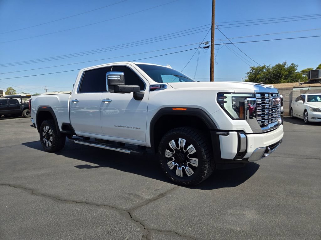2025 GMC Sierra 2500HD Denali