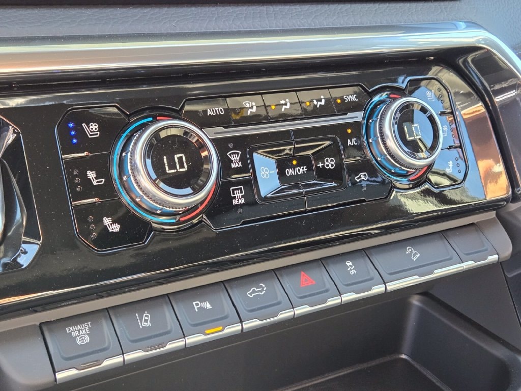 2026 GMC Sierra 2500HD Denali - Photo 14