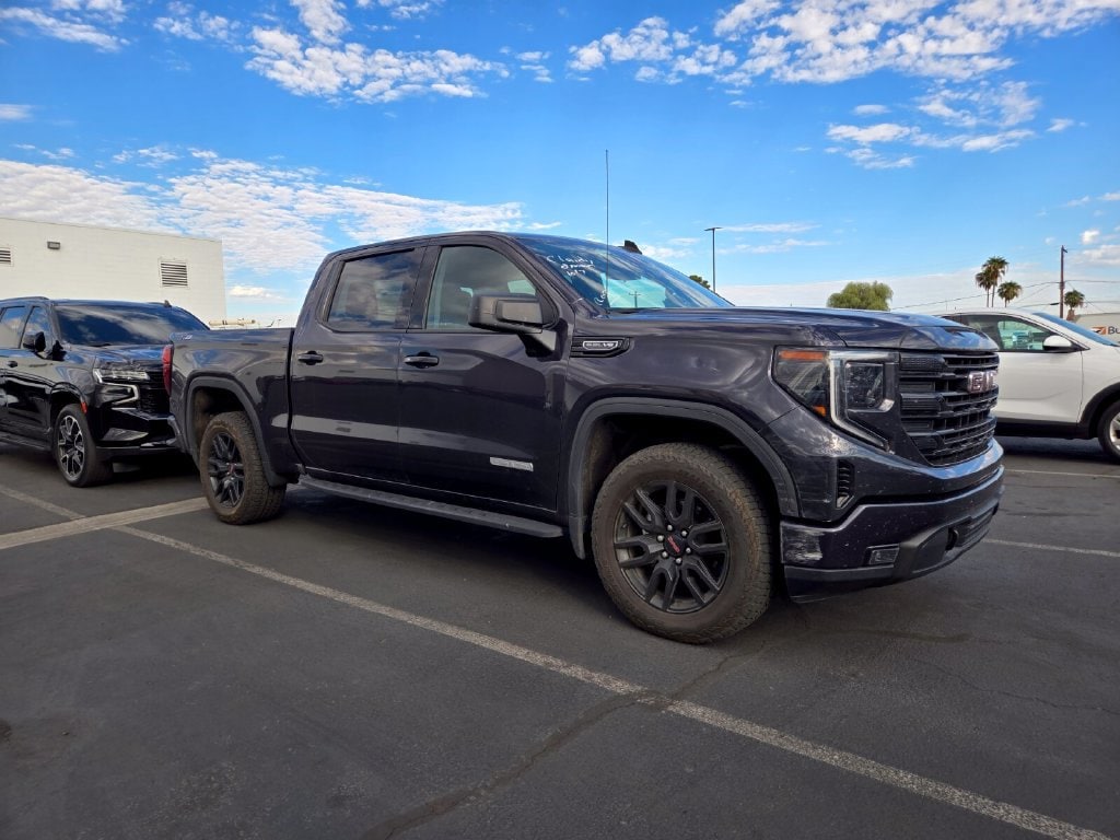 2025 GMC Sierra 1500 Elevation