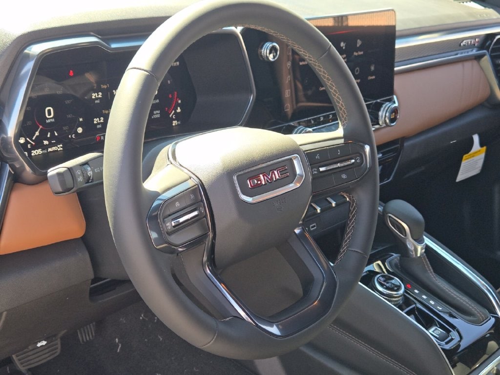 2026 GMC Canyon AT4 - Photo 10
