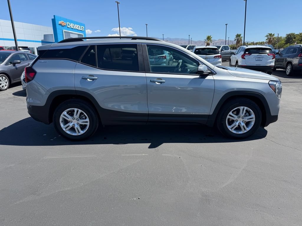 Used 2024 GMC Terrain SLE SUV
