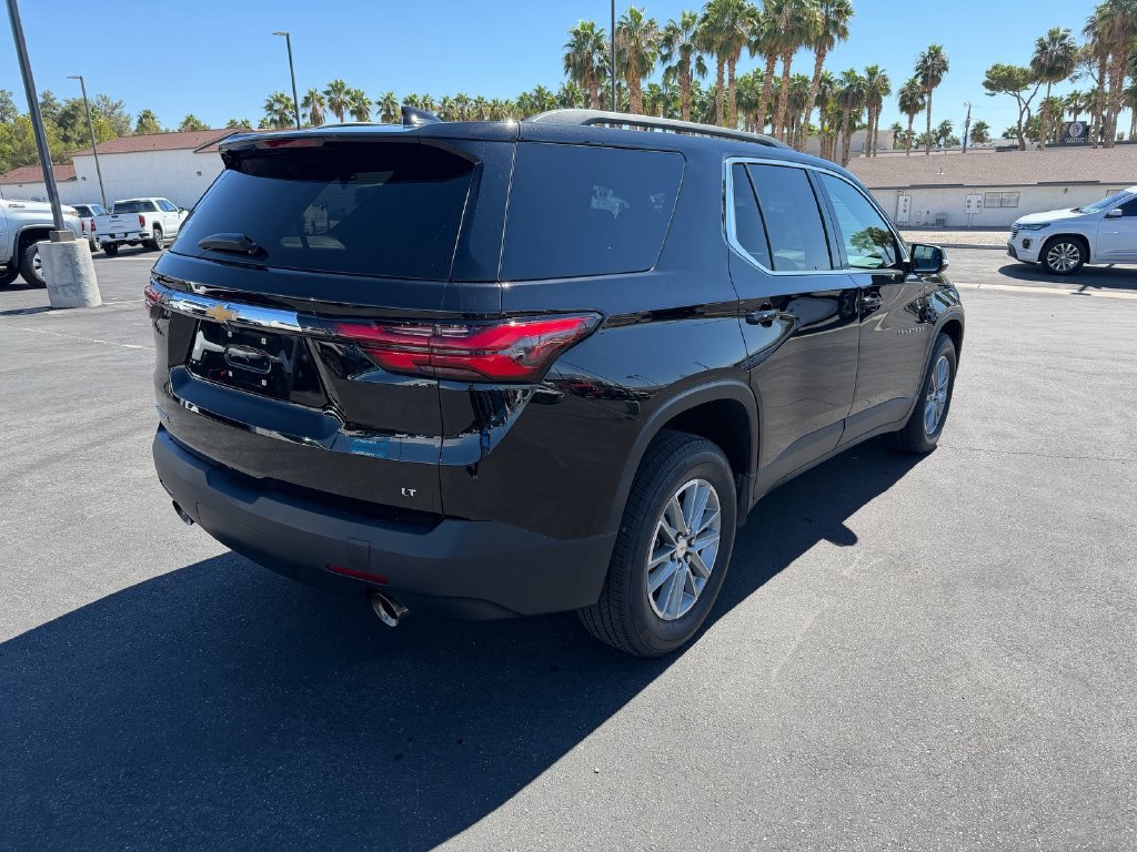Used 2023 Chevrolet Traverse LT Cloth SUV