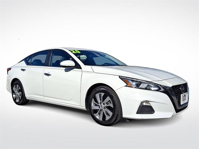 Used 2020 Nissan Altima Sedan