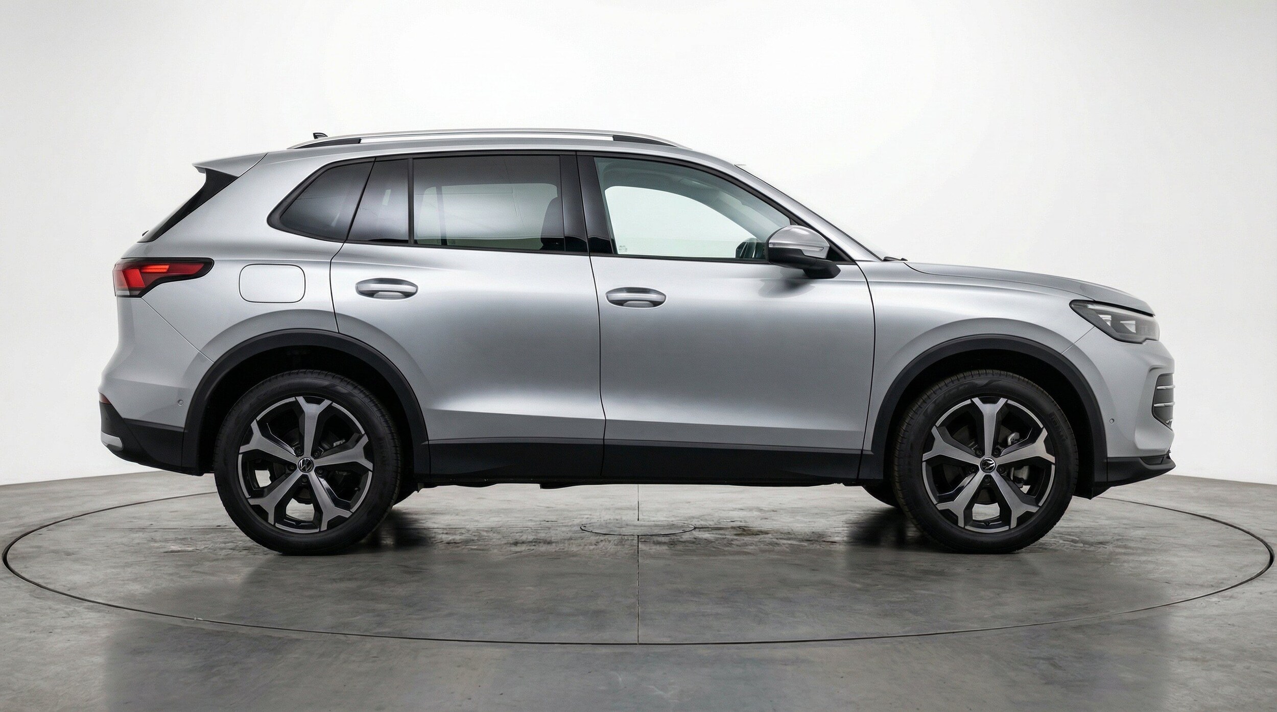 Thumbnail: 2026 Volkswagen Tiguan - 11