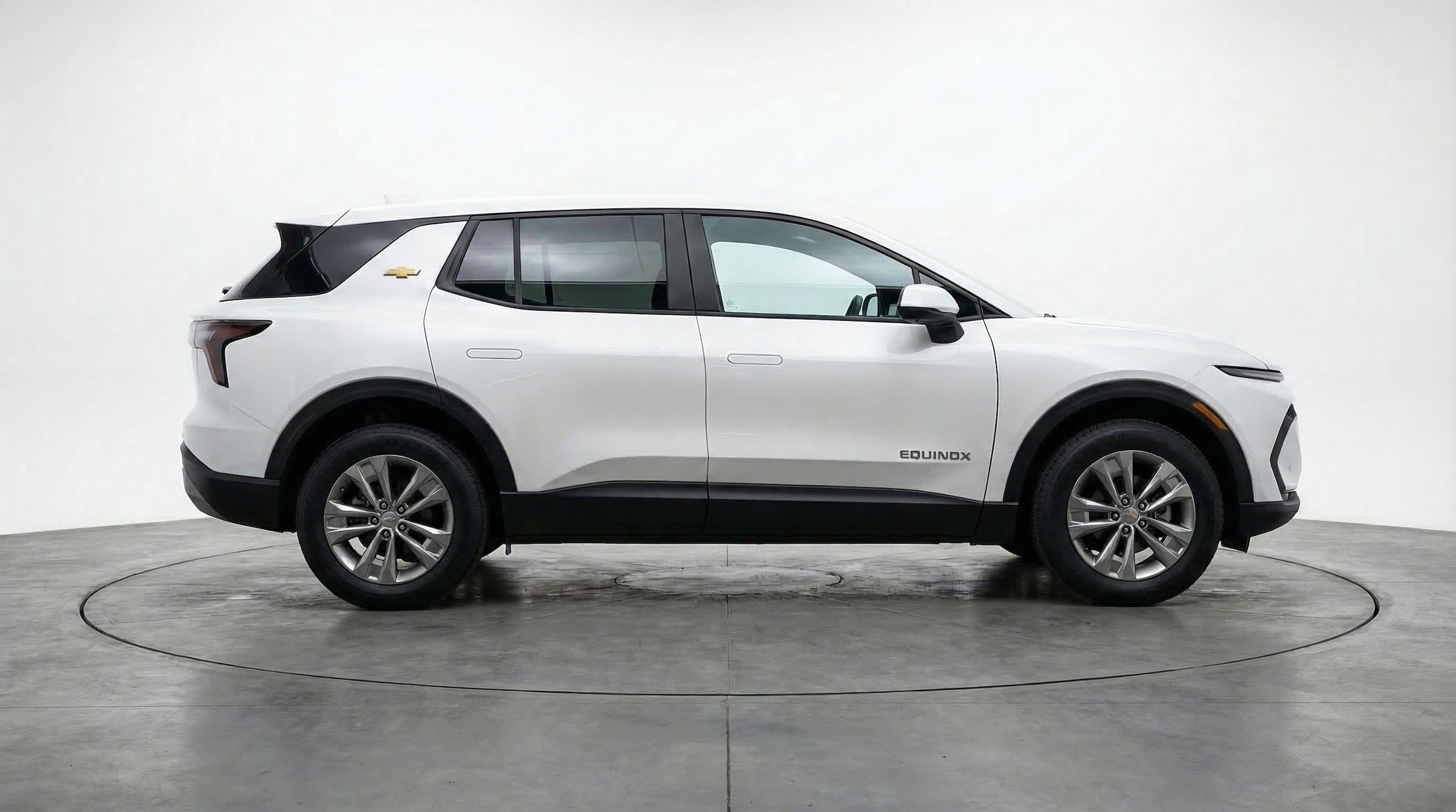 Thumbnail: 2025 Chevrolet Equinox - 10