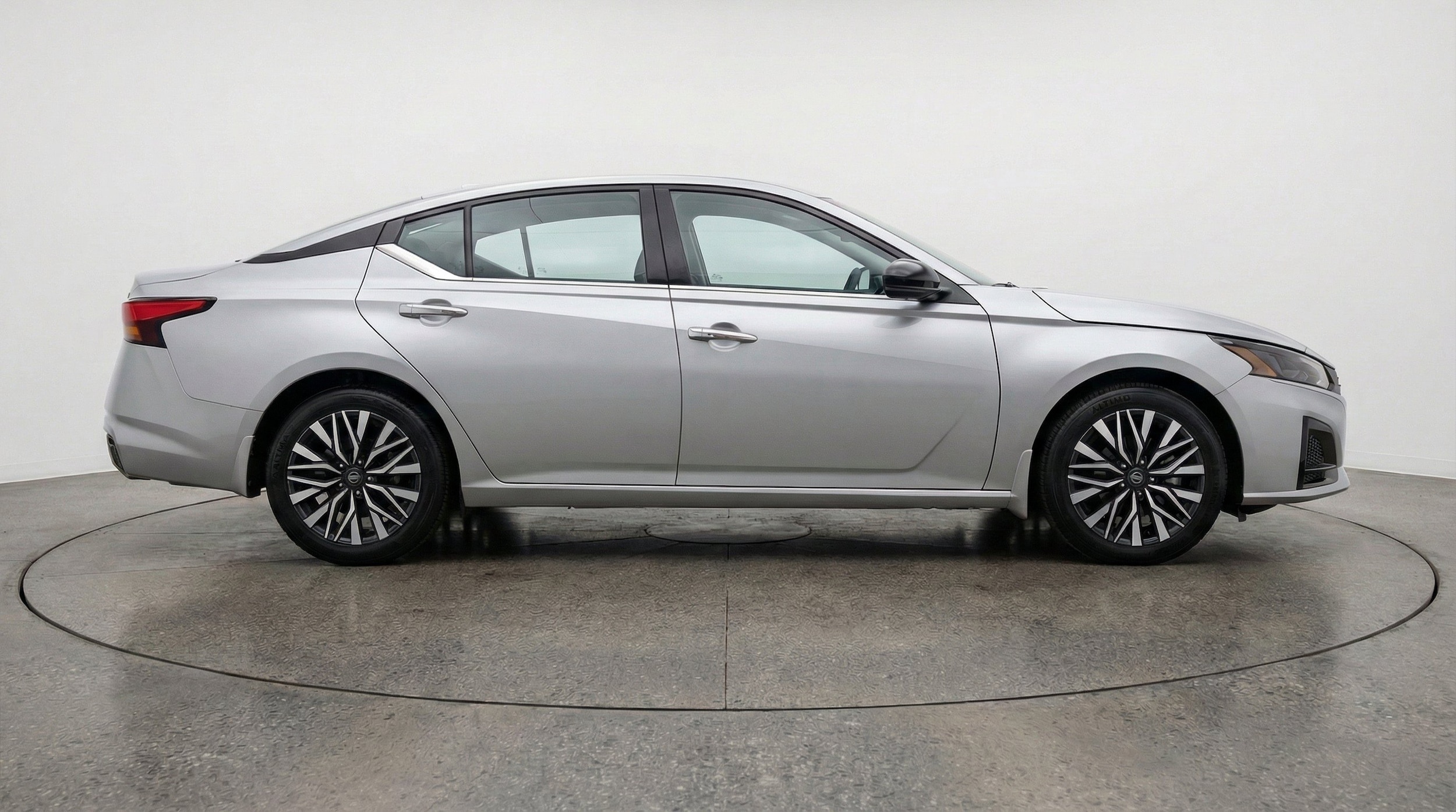 Thumbnail: 2025 Nissan Altima - 10