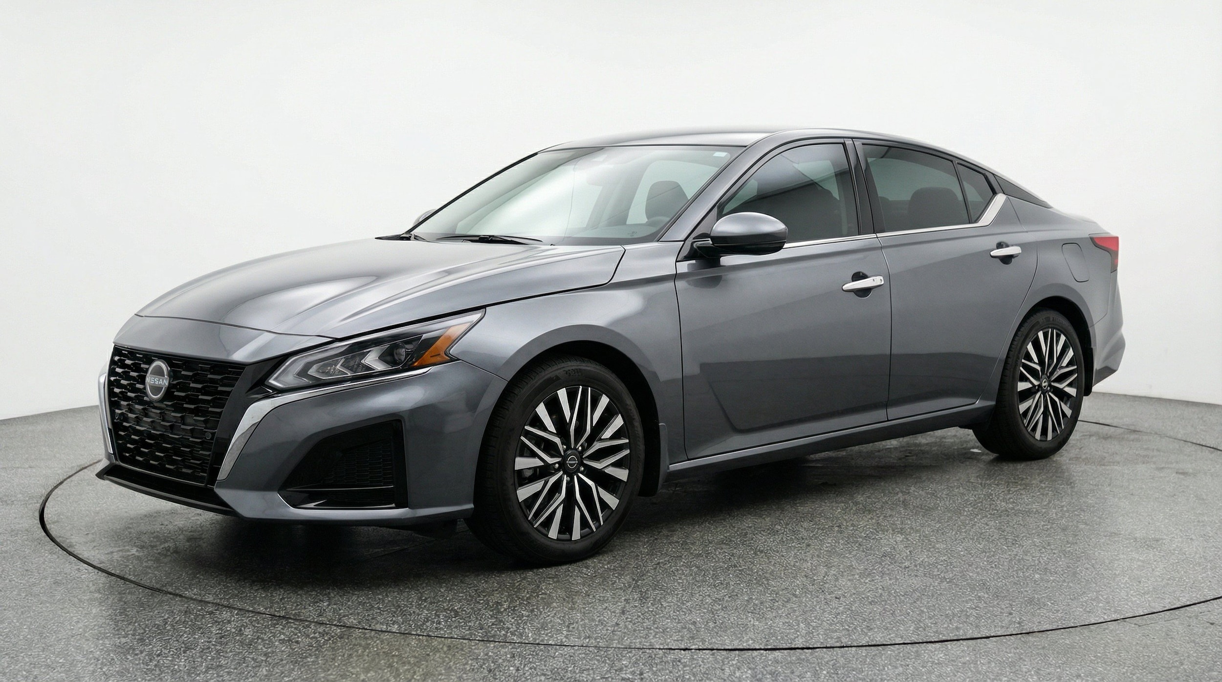 Thumbnail: 2025 Nissan Altima - 3