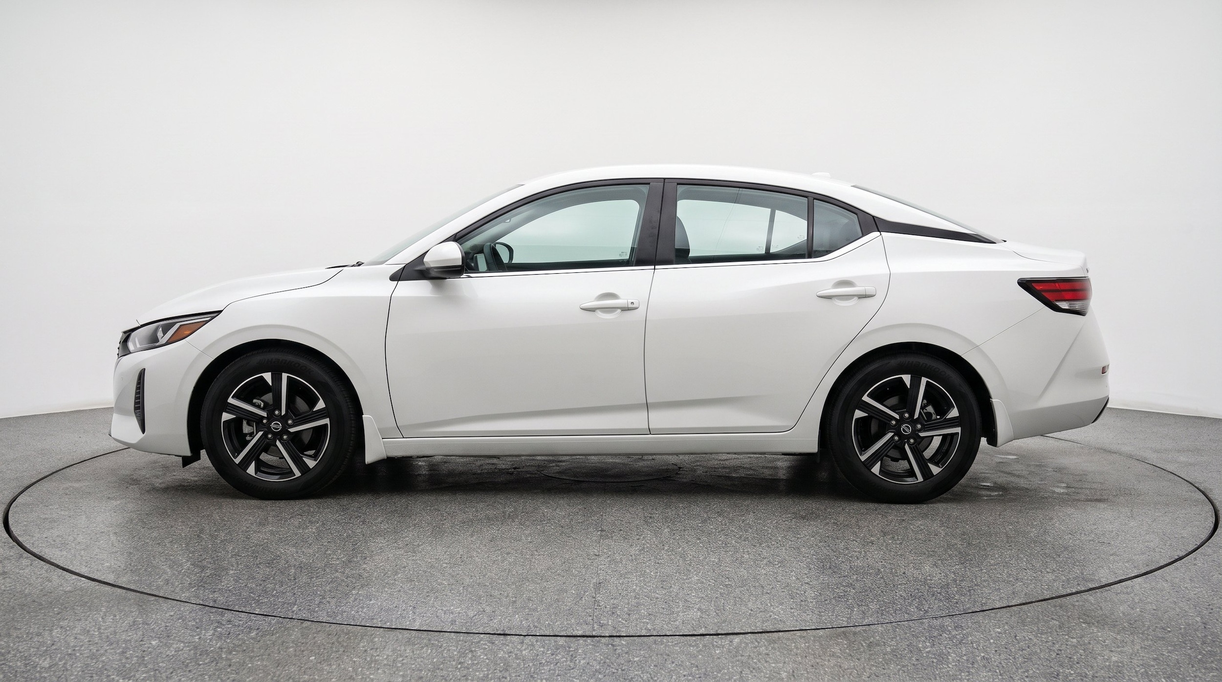 Thumbnail: 2025 Nissan Sentra - 5