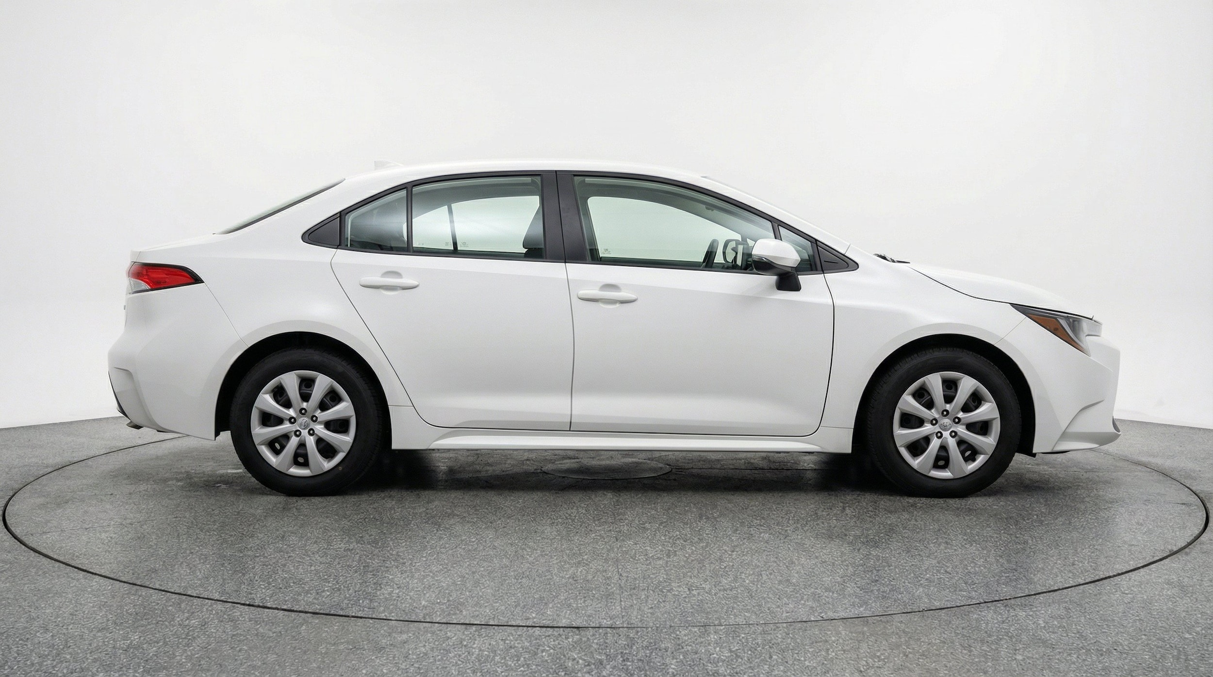 Thumbnail: 2025 Toyota Corolla - 10